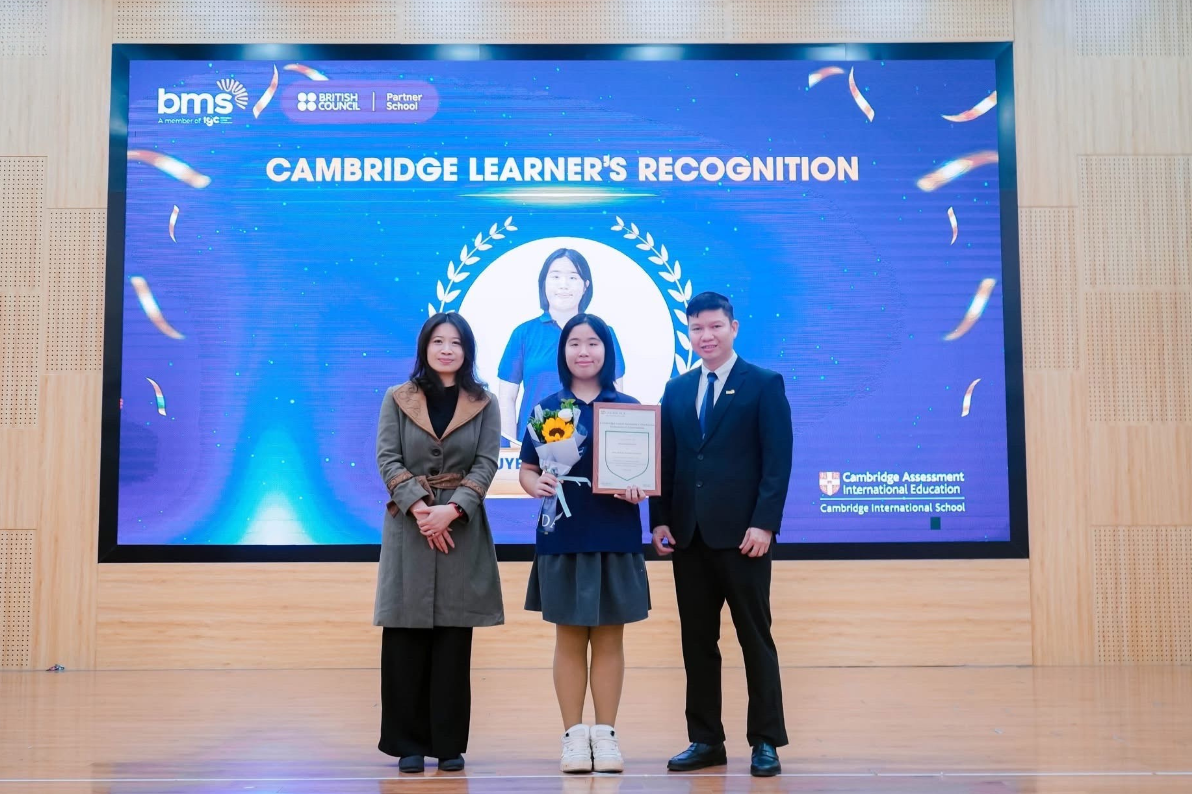 Nguyễn Ngọc Khánh - Lớp 10i Trường THPT Ban Mai đạt điểm cao nhất Việt Nam môn Cambridge IGCSE Combined Science